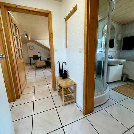 Familie Oder Beruflich - Dachterasse - Gemuetlich - Kueche - Naehe Flughafen Apartmán Bueren (Westphalia)