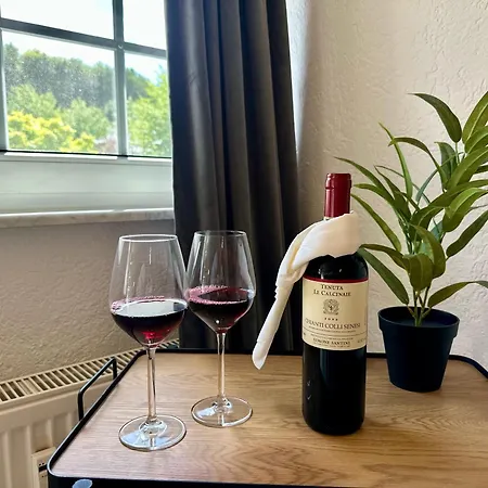 Apartmán Familie Oder Beruflich - Dachterasse - Gemuetlich - Kueche - Naehe Flughafen