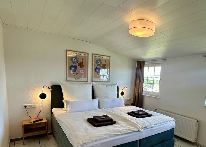 Familie Oder Beruflich - Dachterasse - Gemuetlich - Kueche - Naehe Flughafen Apartmán *