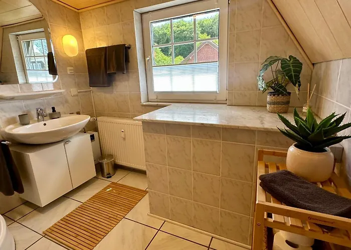 Familie Oder Beruflich - Dachterasse - Gemuetlich - Kueche - Naehe Flughafen Apartmán *