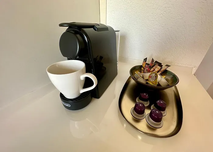 Familie Oder Beruflich - Dachterasse - Gemuetlich - Kueche - Naehe Flughafen Apartmán