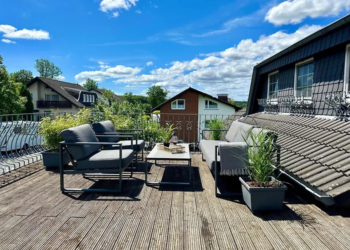 Familie Oder Beruflich - Dachterasse - Gemuetlich - Kueche - Naehe Flughafen