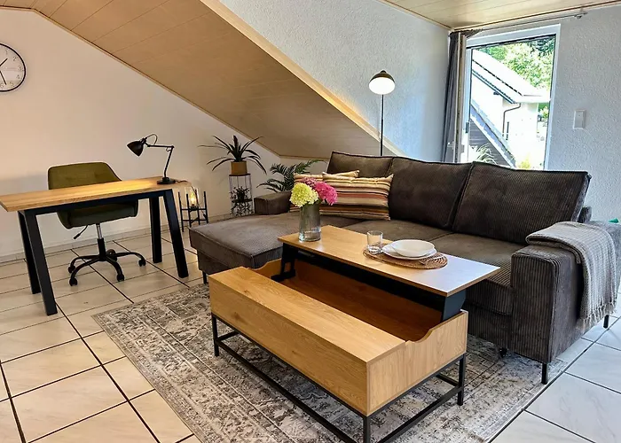 Familie Oder Beruflich - Dachterasse - Gemuetlich - Kueche - Naehe Flughafen Apartment